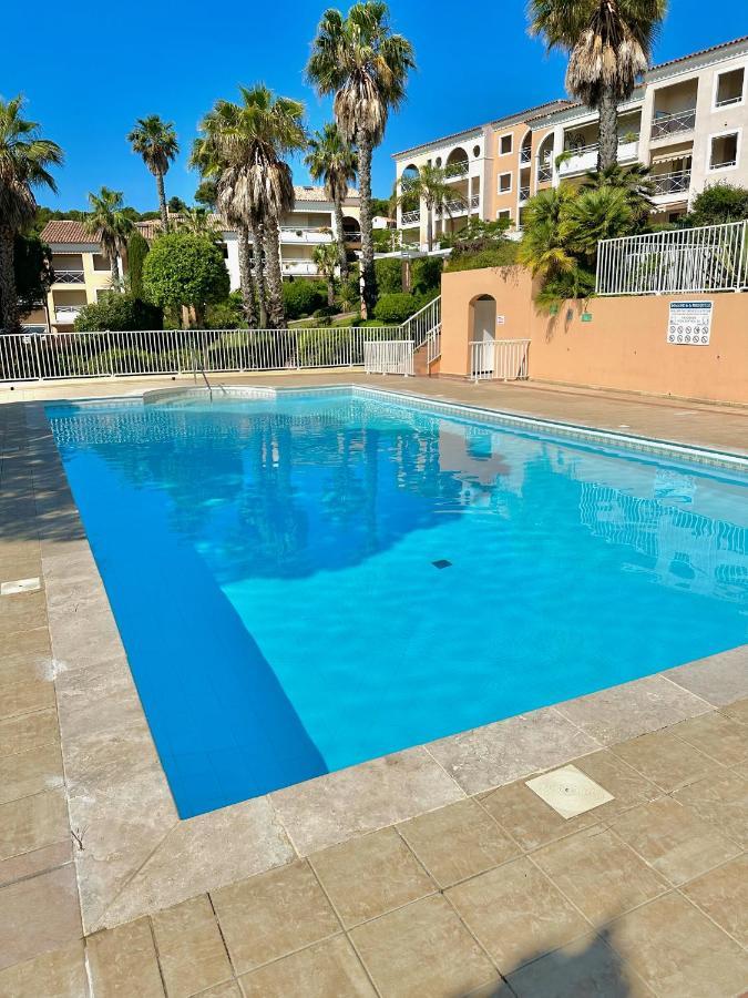 La Girelle De Vacances Giens Hyères Exterior foto
